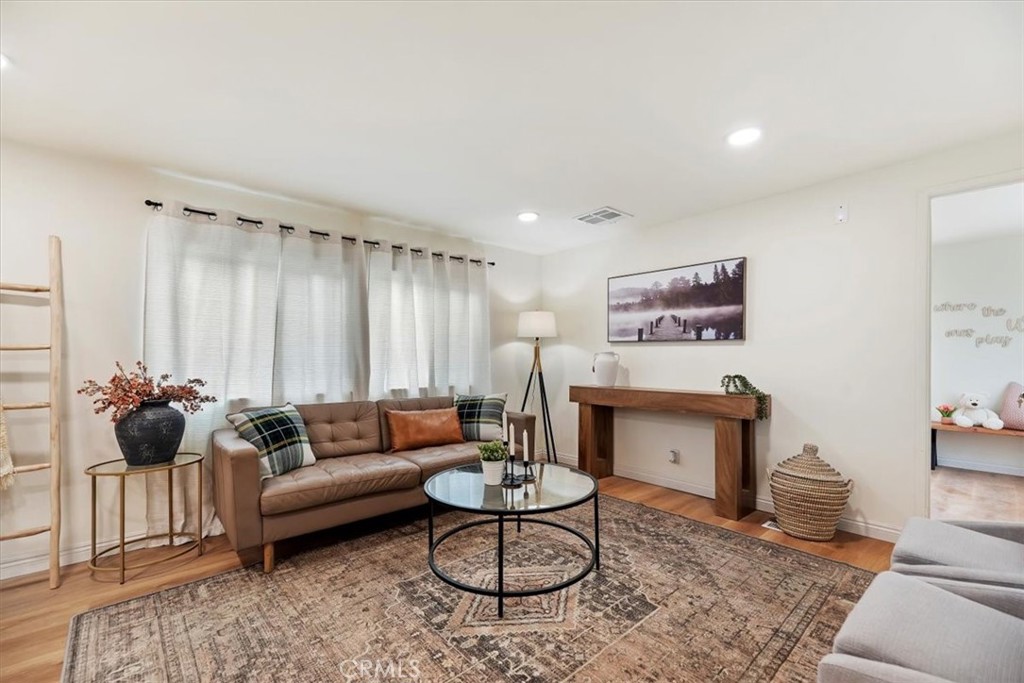 MLS #PW25248510 image #5