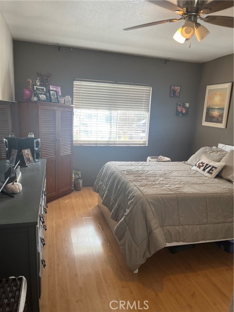 10507 Pinehurst Avenue, South Gate CA: https://media.crmls.org/medias/ead5d84c-e341-4b9e-9c14-3a7c861f853f.jpg