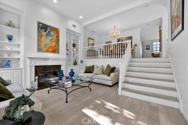 Detail Gallery Image 7 of 26 For 2443 Swanfield Ct, Thousand Oaks,  CA 91361 - 3 Beds | 2/1 Baths