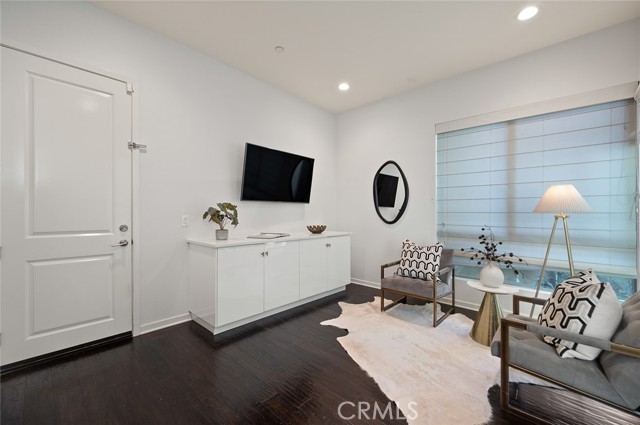 Detail Gallery Image 9 of 56 For 1807 Coastal Way, Costa Mesa,  CA 92627 - 2 Beds | 2/2 Baths