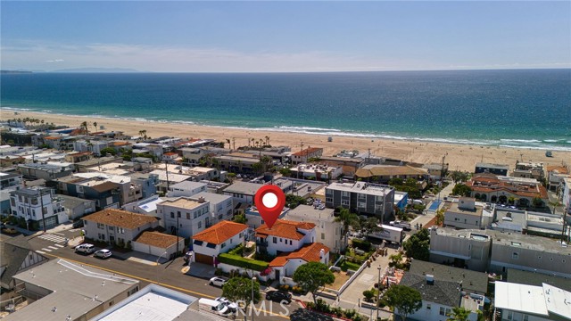 Detail Gallery Image 9 of 11 For 921 Highland Ave, Manhattan Beach,  CA 90266 - 5 Beds | 4 Baths