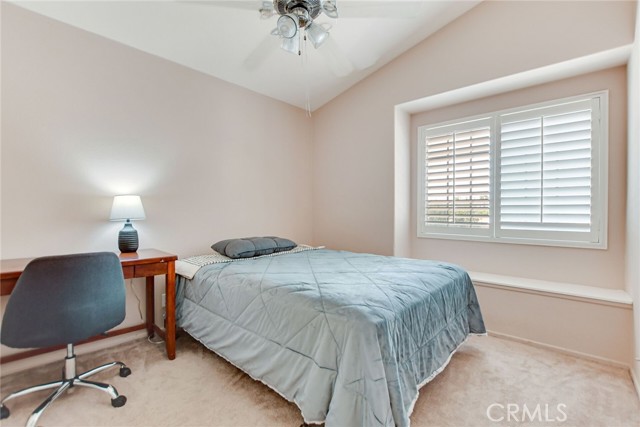 5575 Osborne Court, San Bernardino CA: https://media.crmls.org/medias/ead7b6f1-a57a-4c68-b21f-092394f0f267.jpg
