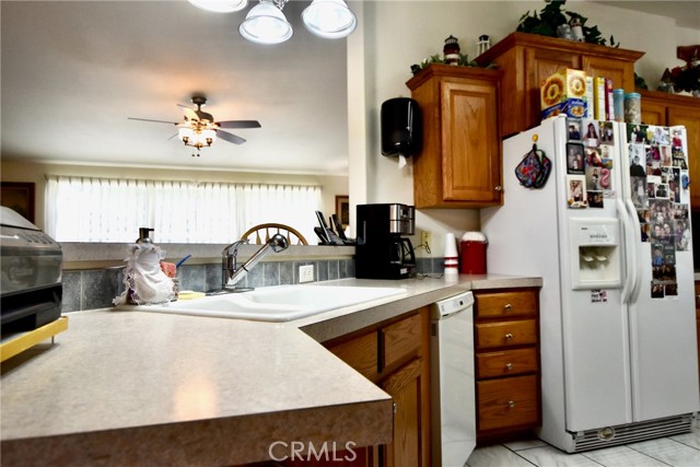 38727 State Highway 96, Klamath River CA: https://media.crmls.org/medias/ead7e6cf-aef4-4a46-afa8-d34718e9a7dc.jpg