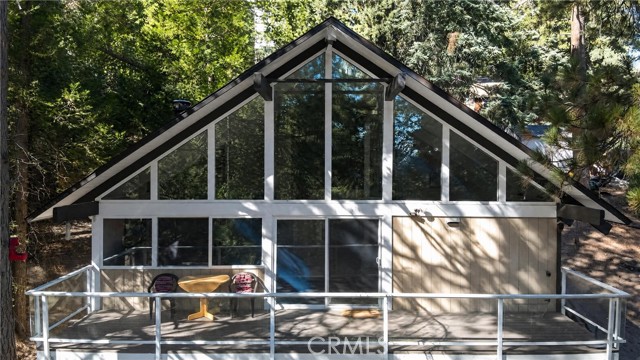 26485 Sugar Cone Ln., Twin Peaks, CA 92391