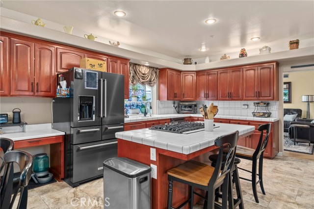 Detail Gallery Image 16 of 60 For 334 Lakeside, Redlands,  CA 92373 - 4 Beds | 4 Baths