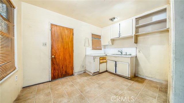 Detail Gallery Image 6 of 17 For 7856 Lemp Ave, North Hollywood,  CA 91605 - 3 Beds | 1 Baths