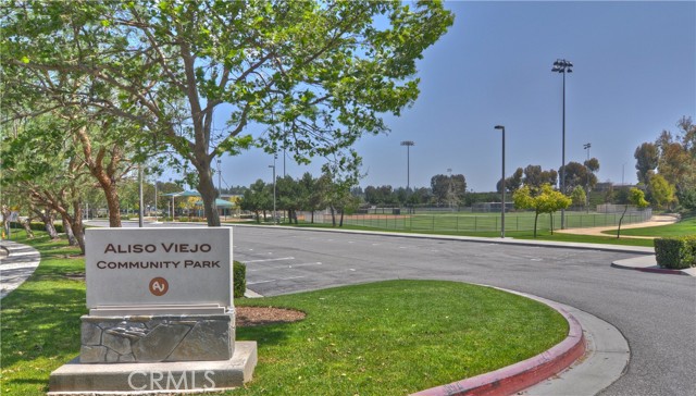 9 Cranwell, Aliso Viejo CA: https://media.crmls.org/medias/ead9b060-c548-4465-b3ad-dae28794cd48.jpg