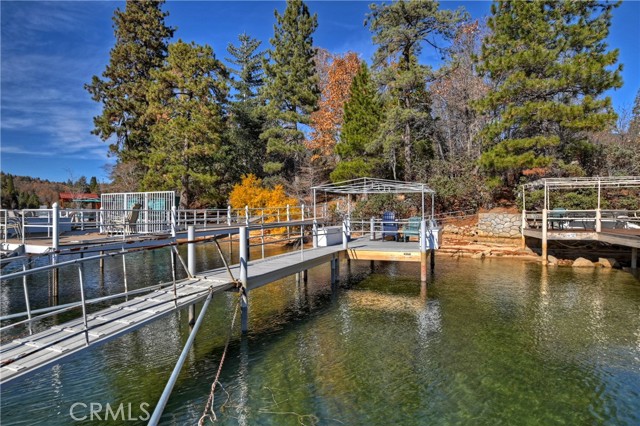 Detail Gallery Image 16 of 18 For 306 North Shore, Lake Arrowhead,  CA 92352 - – Beds | – Baths