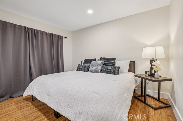 1124 S Citron, Anaheim CA: https://media.crmls.org/medias/eada1076-37f8-4fd4-8c5b-b3e5302f5a11.jpg