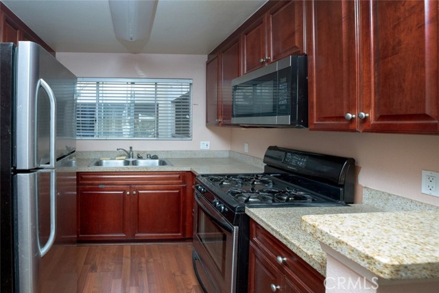 Detail Gallery Image 17 of 34 For 5540 Owensmouth Ave #206,  Woodland Hills,  CA 91304 - 2 Beds | 2 Baths