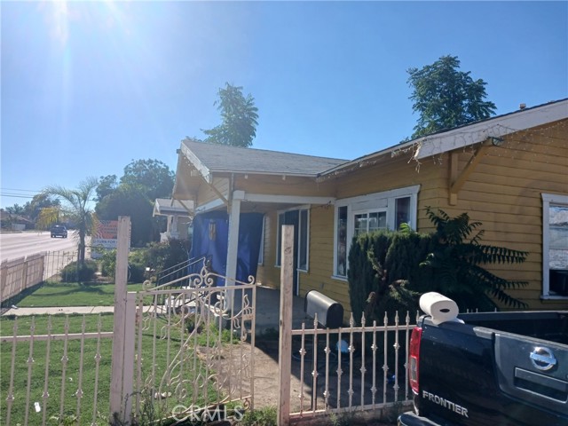 260 W 4th Street, Perris, CA, 92570 260 W 4th Street, Perris, CA, 92570