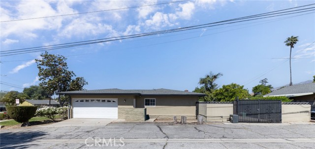 261 E Fig Avenue, Monrovia CA: https://media.crmls.org/medias/eadb61e7-faa6-41f8-93bf-b6af9f6774cc.jpg