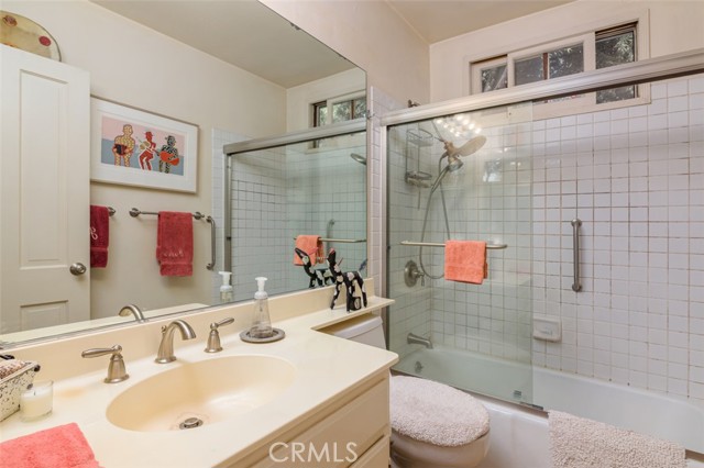 Detail Gallery Image 18 of 26 For 1415 Garden St, Glendale,  CA 91201 - 3 Beds | 2 Baths