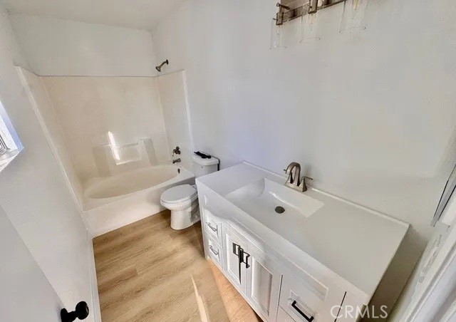 Detail Gallery Image 10 of 16 For 10796 Bonanza Rd, Adelanto,  CA 92301 - 3 Beds | 2 Baths