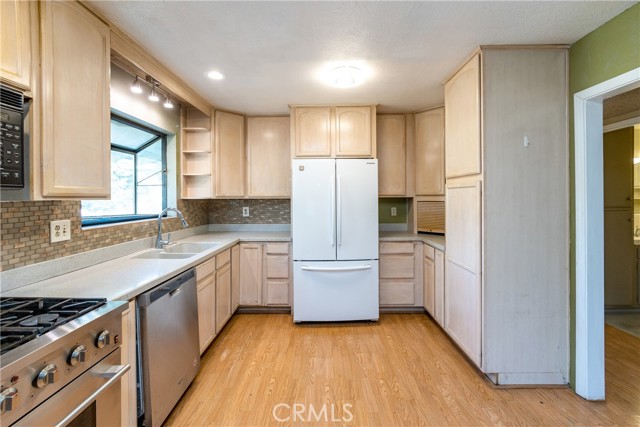 1259 Glenn Haven Drive, Chico CA: https://media.crmls.org/medias/eadcbfc4-f5a0-4944-8b19-10811c9e67a7.jpg