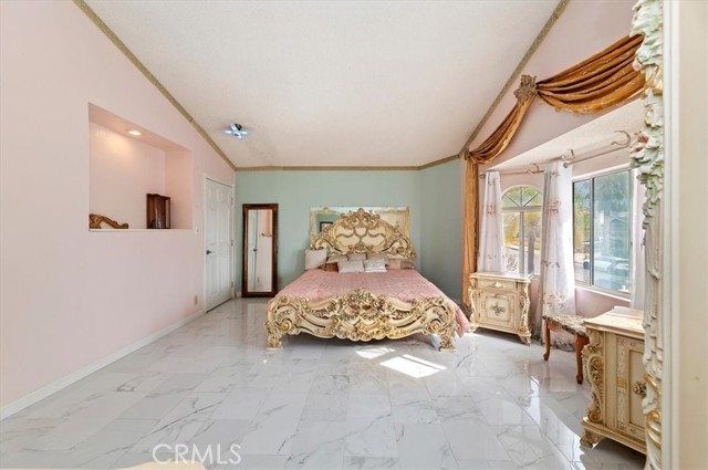 Detail Gallery Image 27 of 44 For 6184 Mandy, San Bernardino,  CA 92407 - 7 Beds | 4 Baths