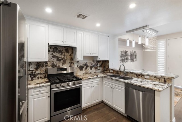 89 E Commonwealth Avenue, Alhambra CA: https://media.crmls.org/medias/eaddd0de-c46f-473e-9cf2-598c23211f0b.jpg