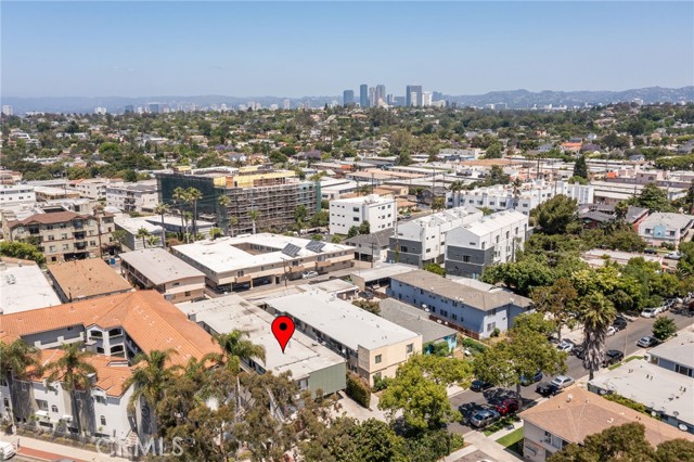 3337 S Durango Avenue, Los Angeles CA: https://media.crmls.org/medias/eadea18c-8579-45c0-ac27-e2ea17cfeb0f.jpg