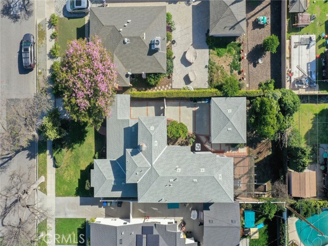 Detail Gallery Image 49 of 55 For 345 S Beachwood Dr, Burbank,  CA 91506 - 5 Beds | 3 Baths