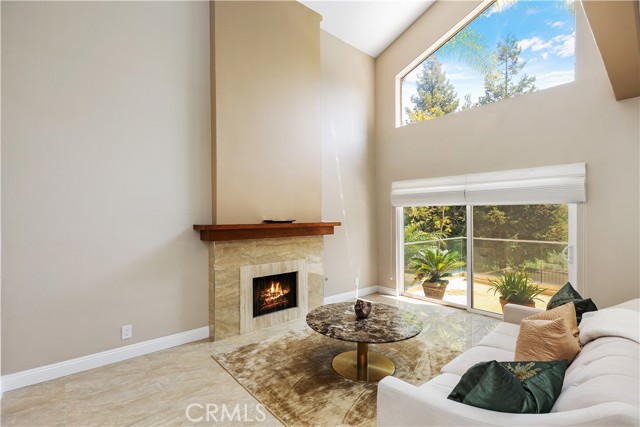 3751 Prestwick Drive, Los Angeles CA: https://media.crmls.org/medias/eae06fe5-061c-47d3-b77e-ae712ff25e7f.jpg