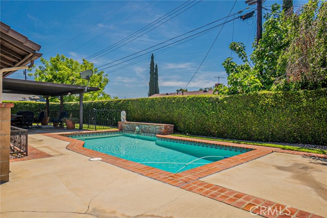 751 Santa Fe Court, San Dimas CA: https://media.crmls.org/medias/eae1b07e-5037-4f1b-a08c-800144407ad4.jpg