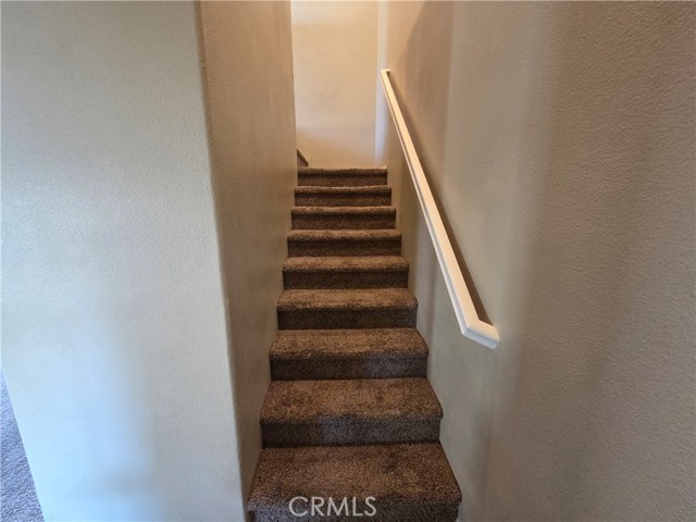 https://media.crmls.org/medias/eae40479-59ef-4b22-a2de-f6888ee1745e.jpg