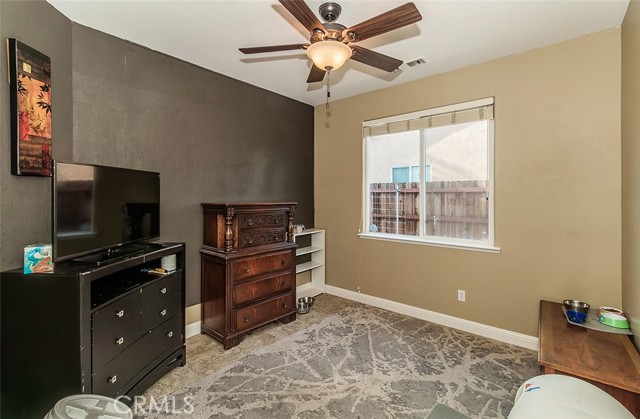 Detail Gallery Image 18 of 37 For 3318 Ryan Ave, Clovis,  CA 93611 - 3 Beds | 2/1 Baths