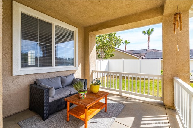 Detail Gallery Image 4 of 55 For 7337 Ridge View, Lancaster,  CA 93536 - 6 Beds | 3 Baths