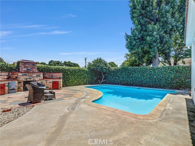 2242 S 5th Avenue, Arcadia CA: https://media.crmls.org/medias/eae65051-255b-425b-93c0-894823f4f32f.jpg
