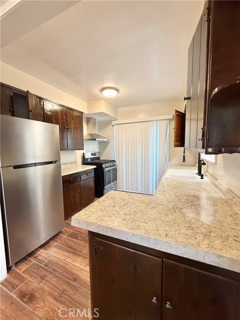 Detail Gallery Image 15 of 31 For 24 10th Ct, Hermosa Beach,  CA 90254 - 1 Beds | 1 Baths