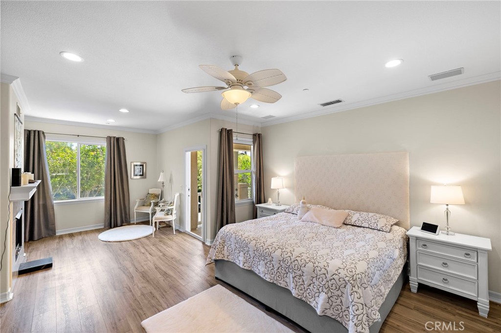 MLS #OC25222317 image #27