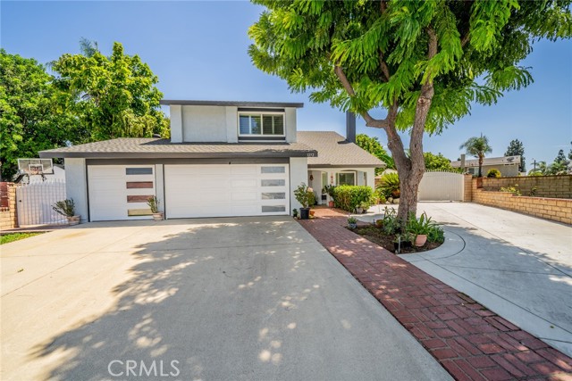 Detail Gallery Image 1 of 1 For 1252 E Saint Andrews Ct, Ontario,  CA 91761 - 4 Beds | 2/1 Baths