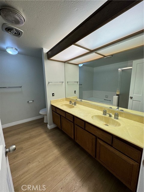 Detail Gallery Image 12 of 17 For 19029 Nordhoff St #204,  Northridge,  CA 91324 - 2 Beds | 2 Baths