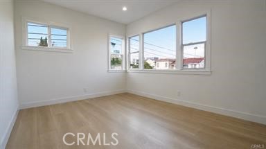 https://media.crmls.org/medias/eae83083-73e9-4759-b067-514d100f194a.jpg?preset=X-Large