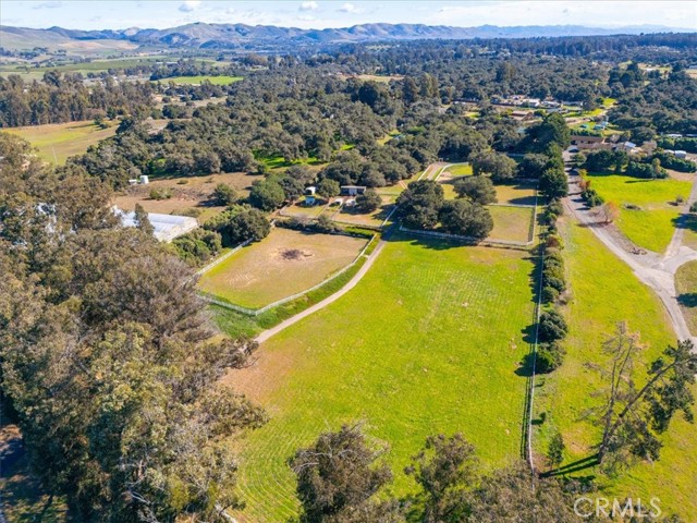 425 W El Campo Road, Arroyo Grande CA: https://media.crmls.org/medias/eae83af3-368b-4bf4-9586-c11cbedbed61.jpg