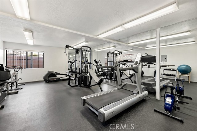 Detail Gallery Image 18 of 29 For 441 E San Jose #111,  Burbank,  CA 91501 - 2 Beds | 2 Baths