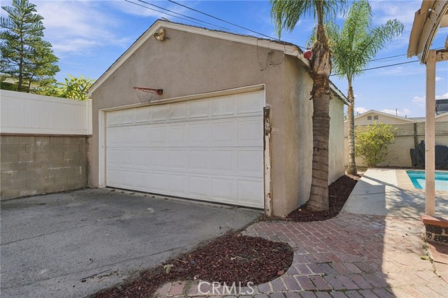 12410 Lull Street photo 31