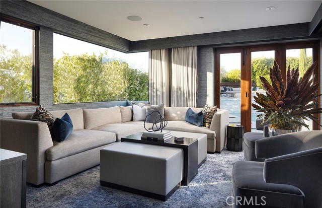 4512 Roxbury Road, Corona del Mar CA: https://media.crmls.org/medias/eae93c2f-f944-4223-9847-a667360c5d4f.jpg