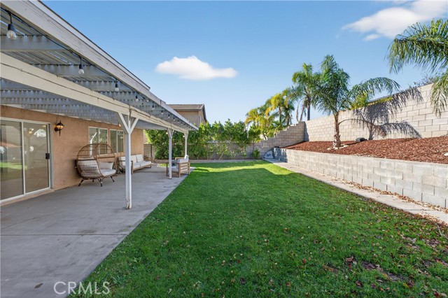 Detail Gallery Image 34 of 39 For 15552 Caravelle, Fontana,  CA 92336 - 4 Beds | 2/1 Baths