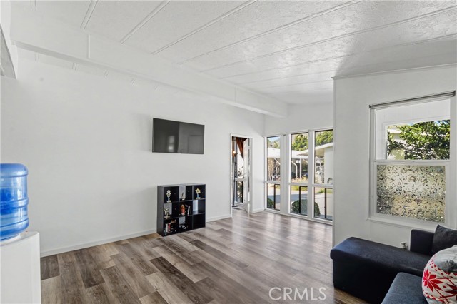 Detail Gallery Image 8 of 22 For 15831 Olden St #37,  Sylmar,  CA 91342 - 4 Beds | 2 Baths