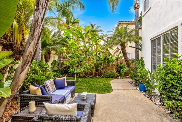 64 Vista del Valle, Aliso Viejo CA: https://media.crmls.org/medias/eae9b123-02f7-47ce-b13b-8e2b0fb543e6.jpg