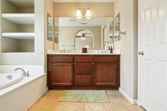 Detail Gallery Image 16 of 48 For 4437 Owens St #104,  Corona,  CA 92883 - 2 Beds | 2/1 Baths