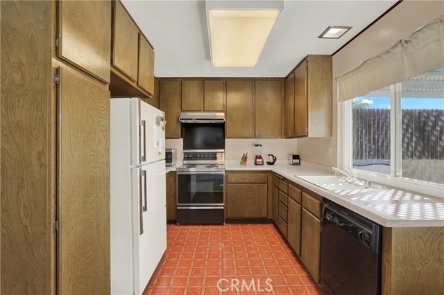 Detail Gallery Image 14 of 40 For 1646 Calle Miradero, San Dimas,  CA 91773 - 4 Beds | 2 Baths