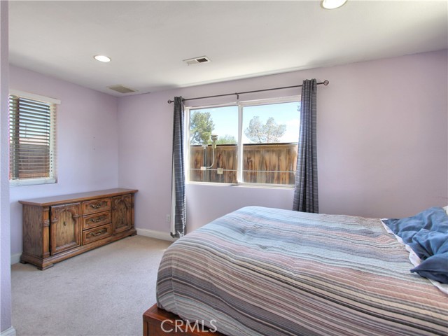 Detail Gallery Image 15 of 20 For 12981 Ojai Rd, Apple Valley,  CA 92308 - 3 Beds | 2 Baths