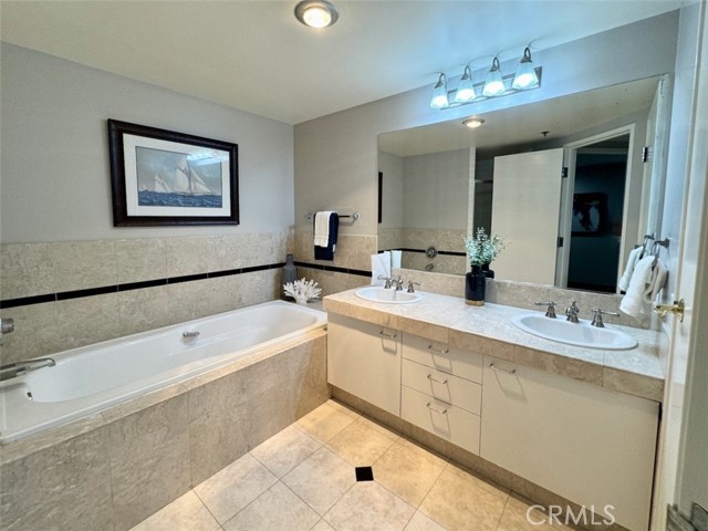Detail Gallery Image 33 of 57 For 525 E Seaside Way #305,  Long Beach,  CA 90802 - 2 Beds | 1/1 Baths