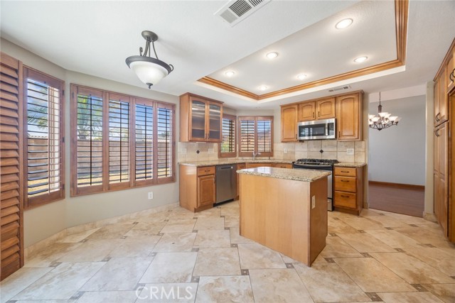 5795 Blackbird Lane, La Verne CA: https://media.crmls.org/medias/eaeb29b3-f044-42b0-821f-e51ae7471677.jpg