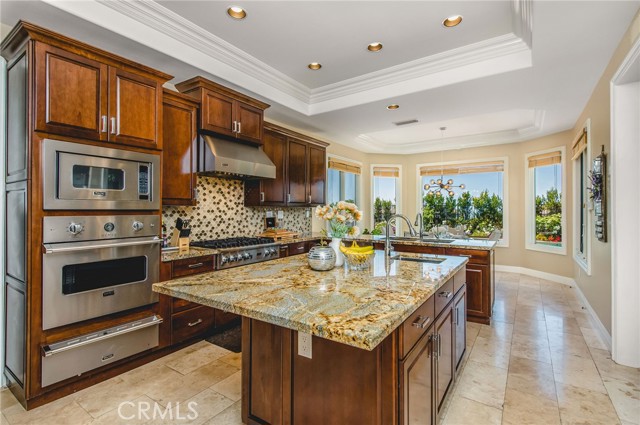 Viking and Sub zero appliances adorn this beautiful kitchen Viking and Sub zero appliances adorn this beautiful kitchen