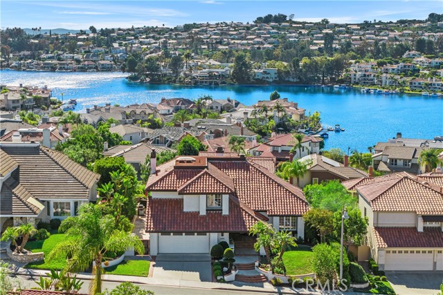 22685 Barlovento, Mission Viejo CA: https://media.crmls.org/medias/eaec4b45-d2d1-41c6-a2e0-2ea9fce6de1b.jpg