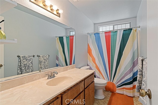 Detail Gallery Image 16 of 29 For 583 Kings Canyon Way, Chico,  CA 95973 - 3 Beds | 2 Baths