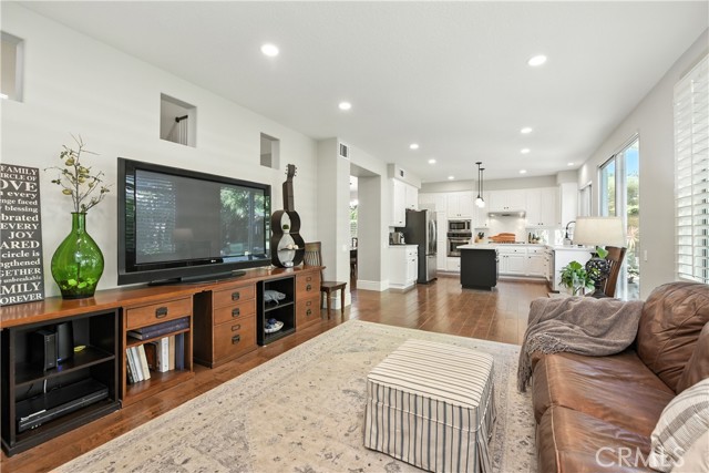 Detail Gallery Image 19 of 63 For 4304 Timberdale Rd, Moorpark,  CA 93021 - 4 Beds | 2/1 Baths